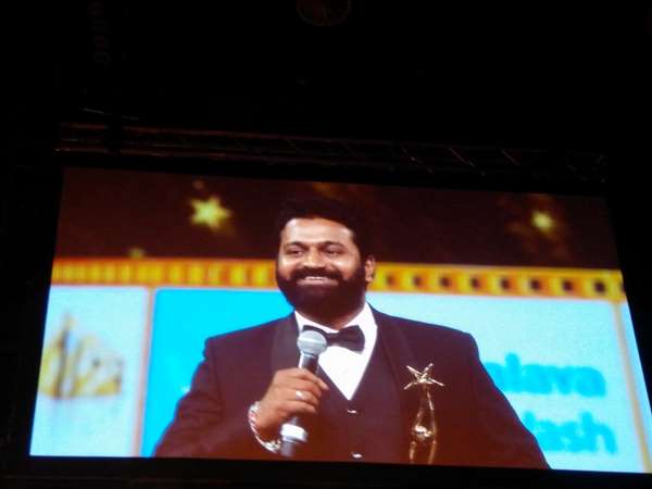 ಅತ್ಯುತ್ತಮ ನಿರ್ದೇಶಕ ಪ್ರಶಸ್ತಿ 