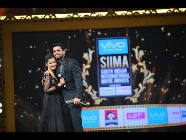 ಬೆಸ್ಟ್ ಎಂಟರ್‌ಟೈನರ್ ಪ್ರಶಸ್ತಿ 