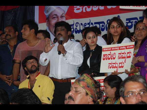 ಸರಣಿ ಟ್ವೀಟ್ ಮಾಡಿರುವ ನಟ ಜಗ್ಗೇಶ್