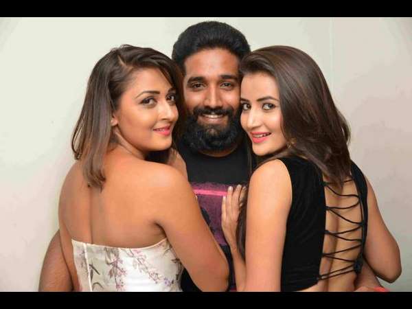 ಮೂವರು ನಟಿಯರು ಮತ್ತು ಇತರರು