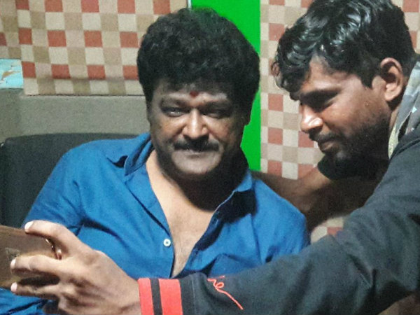 Jaggesh sung a song for Govindegowda directorial 'Jantar Mantar' film Jaggesh sung a song for Govindegowda directorial 'Jantar Mantar' film