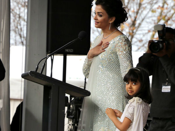 ಭಾಷಣ ಮಾಡುವಾಗಲೂ...