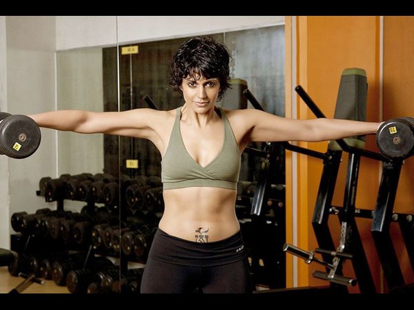 ನೆಗೆಟೀವ್ ಪಾತ್ರದಲ್ಲಿ ಮಂದಿರ