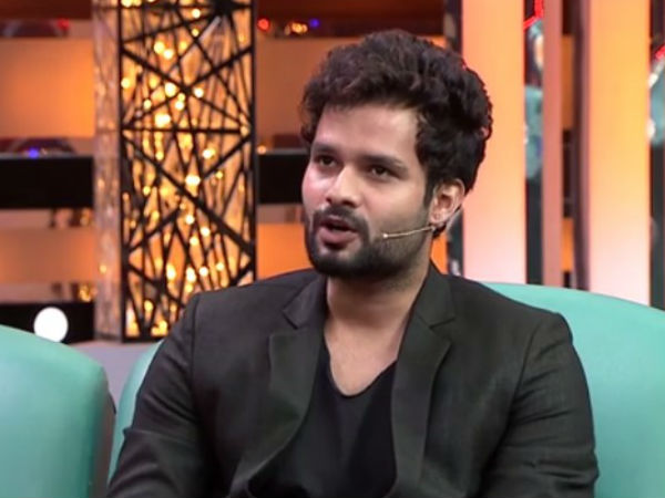 ದುಡ್ಡು ಕೇಳ್ತಿದ್ರಂತೆ.!