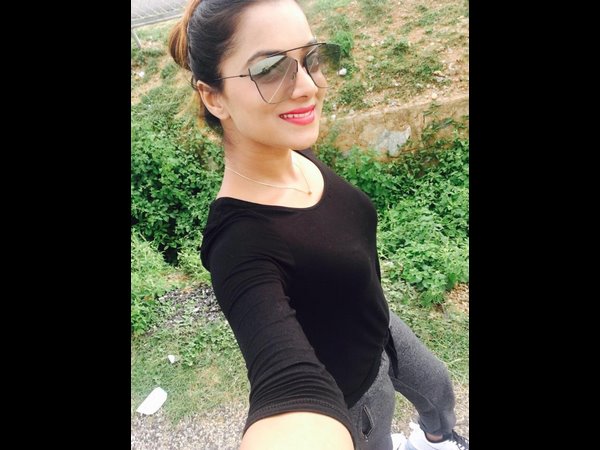 ಸಿಟ್ಟಿಗೆದ್ದ ನಾಯಕಿ 