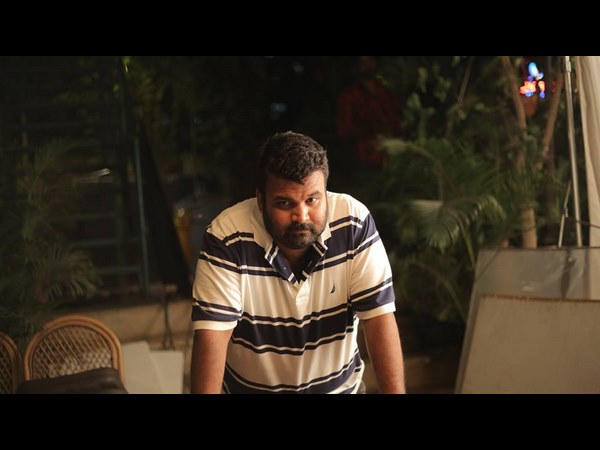 ಇದು ಡೈರೆಕ್ಟರ್ ಶೋ