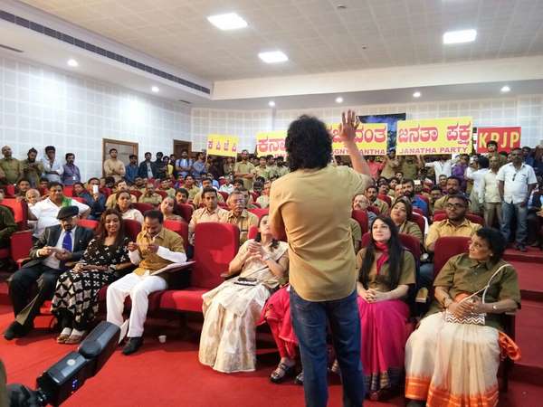 ಸ್ಪರ್ಧಿಗಳಿಗೆ ನಾನೇ ಅಂಬಾಸಿಡರ್