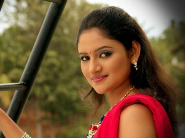 ವಾಸ್ತವಕ್ಕೆ ತೀರಾ ದೂರ