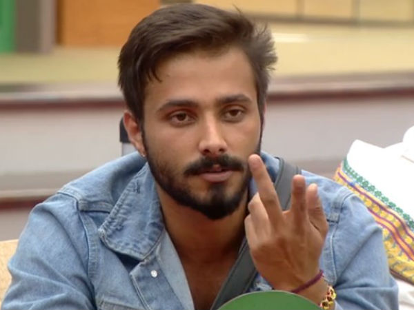 ಕ್ಷಮೆ ಕೇಳಿದ ಜಗನ್ ಕ್ಷಮೆ ಕೇಳಿದ ಜಗನ್