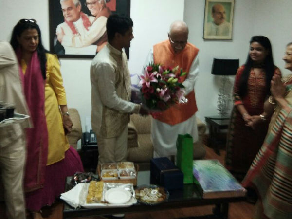 ಸಿನಿಮಾದಿಂದ ರಾಜಕೀಯದತ್ತ 