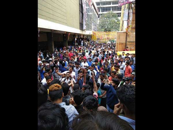 ಶಿವಣ್ಣನ ಮೆಚ್ಚಿಕೊಂಡ ಅಭಿಮಾನಿಗಳು 