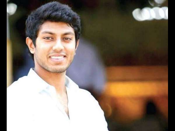 ಯಾರು ಹಿತವರು ಮೂವರಲ್ಲಿ 