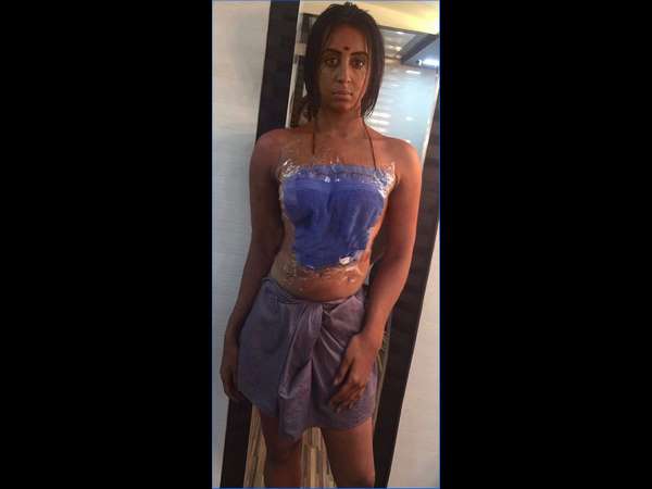 ಬೆತ್ತಲೆ ವಿವಾದ