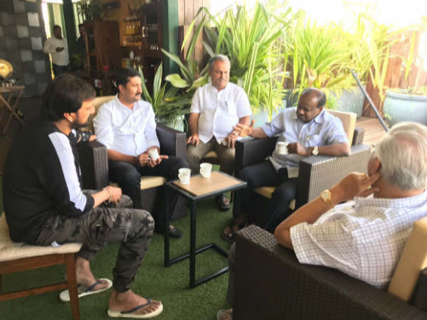 ಸ್ನೇಹಕ್ಕಾಗಿ ರಾಜಕೀಯ ಪ್ರಚಾರ 