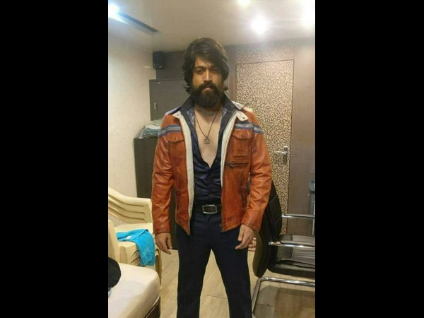 'ಕೆ ಜಿ ಎಫ್' ಅಡ್ಡದಿಂದ ಬಂತು ರಾಕಿಂಗ್ ಲುಕ್ 