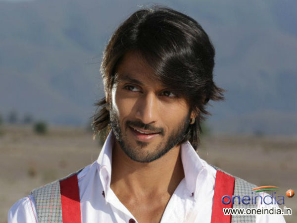 ಎಲ್ಲರೂ ಬರಬೇಕು 