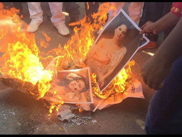 Karave Yuva sena protesting against Sunny Leone