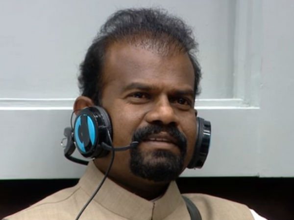 ಜಯಶ್ರೀನಿವಾಸನ್ ಔಟ್