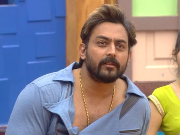 ಸೆಲೆಬ್ರಿಟಿ ಸ್ಪರ್ಧಿ