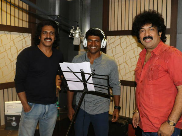 ರಾಜ್ ಕುಮಾರ್ ಅವರ ಬ್ಯಾನರ್ ನಲ್ಲಿಯೂ ಕೆಲಸ ಮಾಡಿದ್ದೀರಿ. ಅಣ್ಣವ್ರು ನಿಮ್ಮ ಹಾಡು ಕೇಳಿ ಏನು ಹೇಳುತ್ತಿದ್ದರು? 