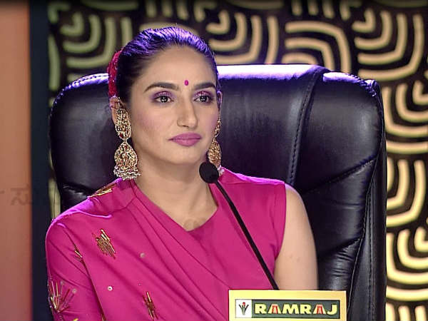  Danish sait as special guest in Bharjari comedy 