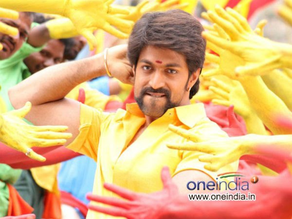 ನಮ್ಮ ಮಧ್ಯೆ ತಂದಿಡಬೇಡಿ ಎಂದಿದ್ದ ಯಶ್ ನಮ್ಮ ಮಧ್ಯೆ ತಂದಿಡಬೇಡಿ ಎಂದಿದ್ದ ಯಶ್