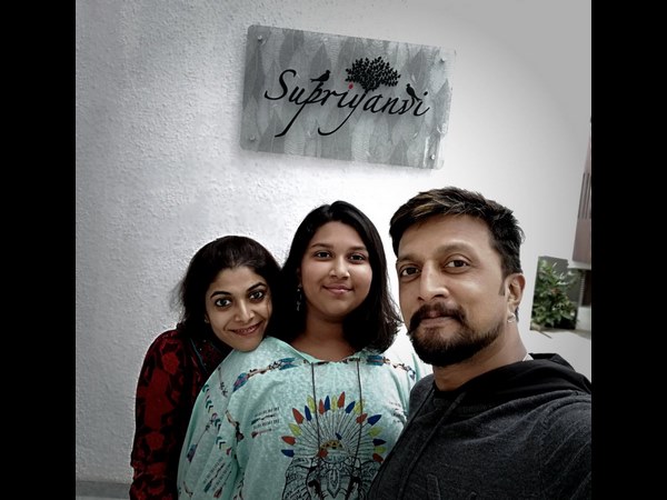 Sudeep's wife Priya Sudeep recently looked Mount Everest from a plane. Sudeep's wife Priya Sudeep recently looked Mount Everest from a plane.