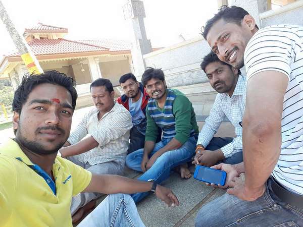 Actor Dharmanna celebrate Sankranti festival in his native