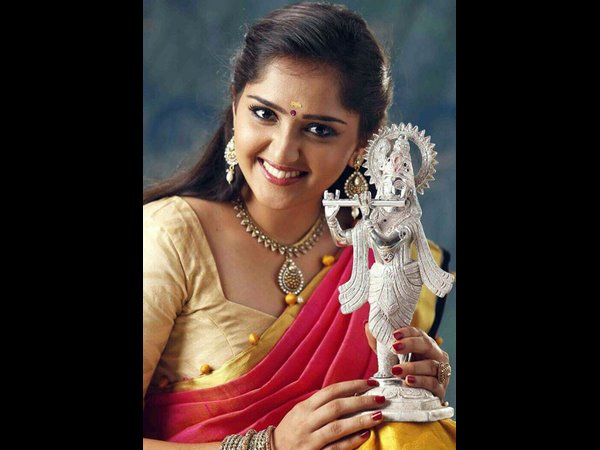 ಪ್ರಯಾಣಿಕರ ಕೈಗೆ ಸಿಕ್ಕಿ ಬಿದ್ದ ಕಾಮುಕ