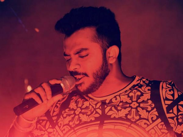 ಪ್ರೀತಿಯಿಂದ ಗೆಲ್ಲೋಣ