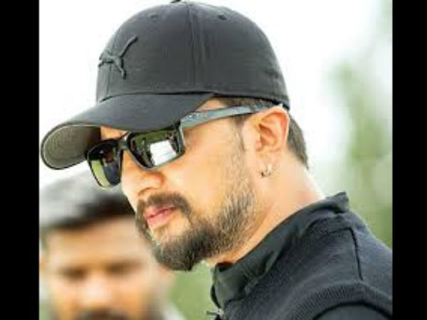 ಕಿಚ್ಚಾಭಿವೃದ್ದಿ ಶುರು ಮಾಡಿದ ಅಭಿಮಾನಿಗಳು ಕಿಚ್ಚಾಭಿವೃದ್ದಿ ಶುರು ಮಾಡಿದ ಅಭಿಮಾನಿಗಳು