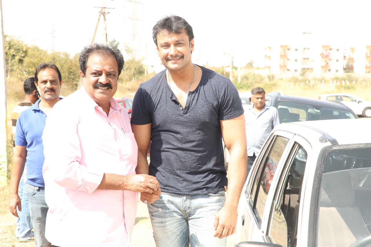 ದರ್ಶನ್ ಬಳಿ ಇದೆ ಮೆಜೆಸ್ಟಿಕ್ ಮಾರುತಿ ಕಾರ್ 