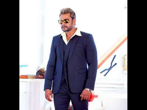 ಯುವಕರು ಎದ್ದೇಳಿ