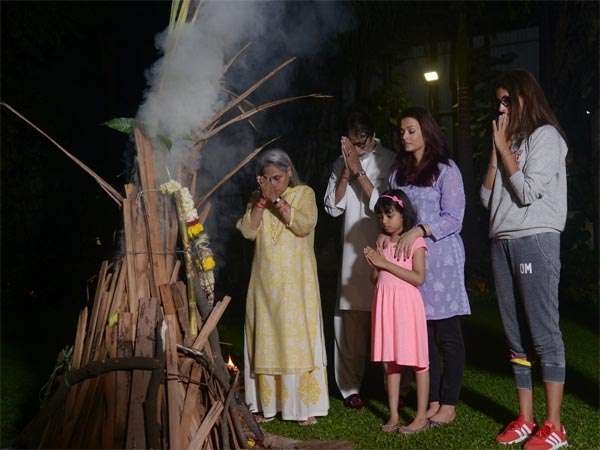 holi celebration in Aishwarya Rai Bahchan family