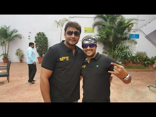 ಸ್ನೇಹಿತರ ಜೊತೆ ಡ್ಯಾನ್ಸ್ 