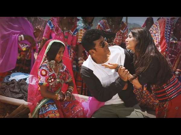 ಅಭಿನಯಕ್ಕೆ ಬೋಲ್ಡ್ ಆದ ಪ್ರೇಕ್ಷಕ ಅಭಿನಯಕ್ಕೆ ಬೋಲ್ಡ್ ಆದ ಪ್ರೇಕ್ಷಕ