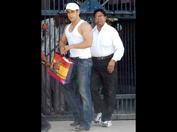 ಸಲ್ಮಾನ್ ಖಾನ್ ದೋಷಿ ಸಲ್ಮಾನ್ ಖಾನ್ ದೋಷಿ