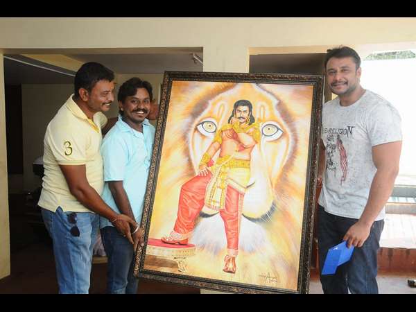 ದುರ್ಯೋಧನನ ಚಿತ್ತಾರ ನೀಡಿ ಆಹ್ವಾನ 