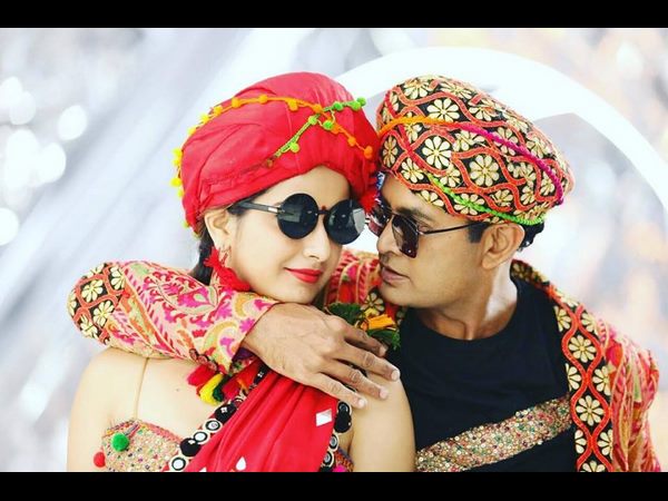 ಪ್ಲೇ ಬಾಯ್ ಕೃಷ್ಣ, ಪ್ಲೇ ಗರ್ಲ್ ಮಯೂರಿ 