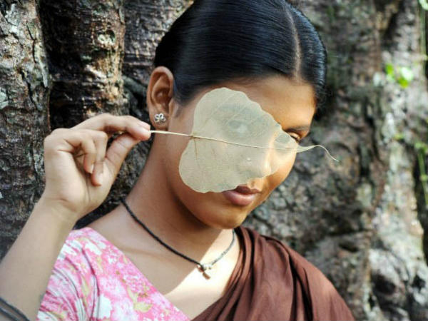 ಮಲೆಯಾಳಂ ನಟಿ ಇನಿಯಾ 