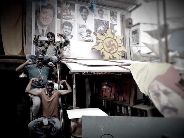  Kichcha Sudeep has uploaded two Pailwan movie sets photos