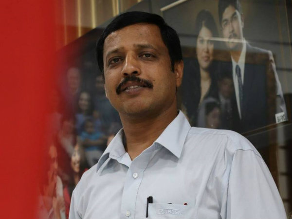 ಪುಸ್ತಕ ಎಷ್ಟು ಪುಟ ಹೊಂದಿದೆ ಹಾಗೂ ಅದರ ವಿನ್ಯಾಸ ಹೇಗಿದೆ?