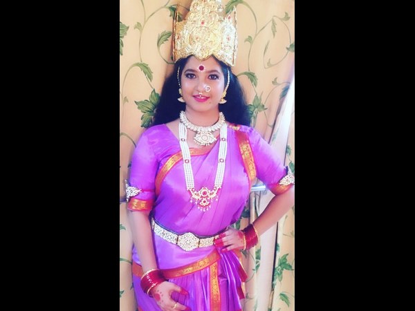 Shubha Pooja and Pooja Gandhi are acting in Hassanamba movie Shubha Pooja and Pooja Gandhi are acting in Hassanamba movie