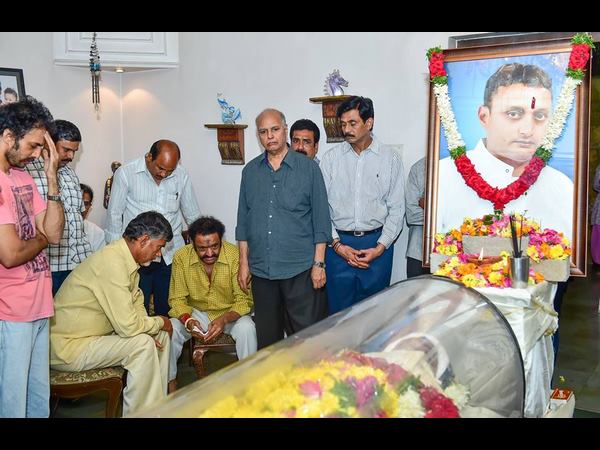 ಅಪಘಾತದಲ್ಲಿ ಸಾವನ್ನಪ್ಪಿದ್ದ ಜಾನಕಿ ರಾಮ್ ಅಪಘಾತದಲ್ಲಿ ಸಾವನ್ನಪ್ಪಿದ್ದ ಜಾನಕಿ ರಾಮ್