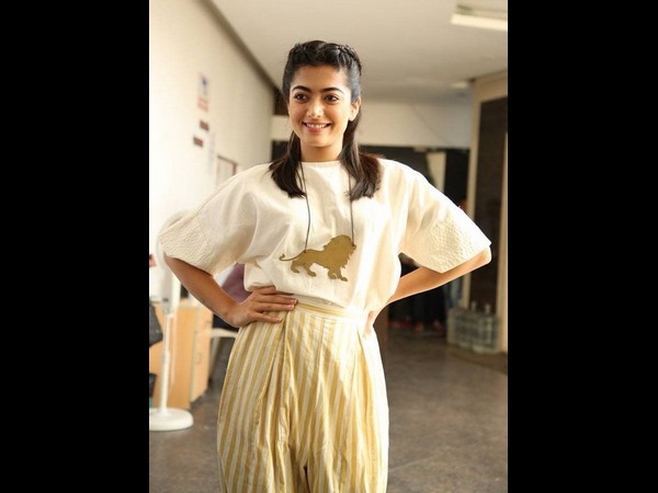 'ದೇವದಾಸ್' ಚಿತ್ರದಲ್ಲಿ ಪೊಲೀಸ್.! 'ದೇವದಾಸ್' ಚಿತ್ರದಲ್ಲಿ ಪೊಲೀಸ್.!