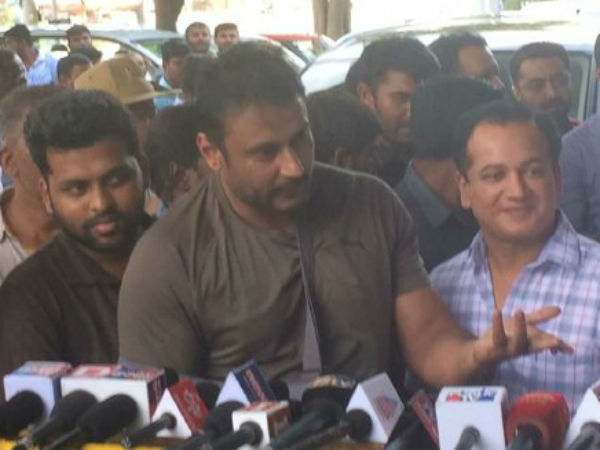 ರಾಯ್ ಅಂಟೋನಿ ಡ್ರೈವ್ ಮಾಡ್ತಿದ್ದರು