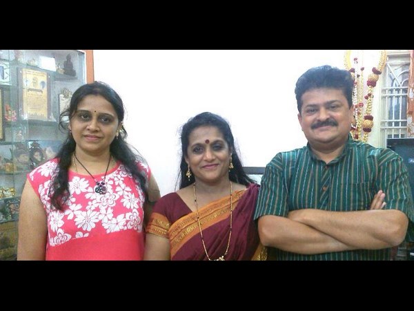 ಇಬ್ಬರು ವೇದಿಕೆ ಮೇಲೆ ಇದ್ದಾಗ ಮಗು ಜೋರಾಗಿ ಅಳುತ್ತಿತ್ತು