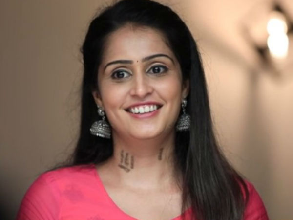 ದುಡ್ಡು ಪೀಕಿದ ರಾಣಿ