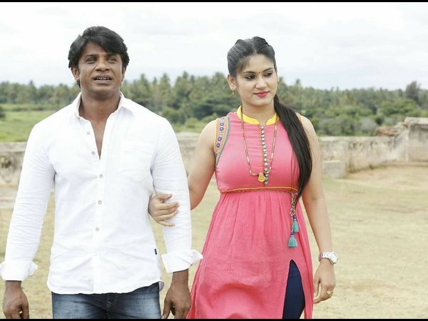 ಪತ್ನಿಯನ್ನ ಅಪ್ಪಿಕೊಂಡ ದುನಿಯಾ ವಿಜಯ್ ಪತ್ನಿಯನ್ನ ಅಪ್ಪಿಕೊಂಡ ದುನಿಯಾ ವಿಜಯ್