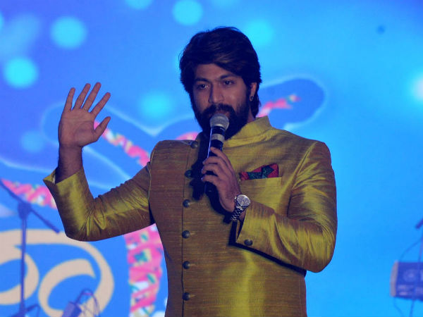 ಅಂದು ಪಾಸ್ ಬೇಕು ಎನ್ನುತ್ತಿದ್ದೆ